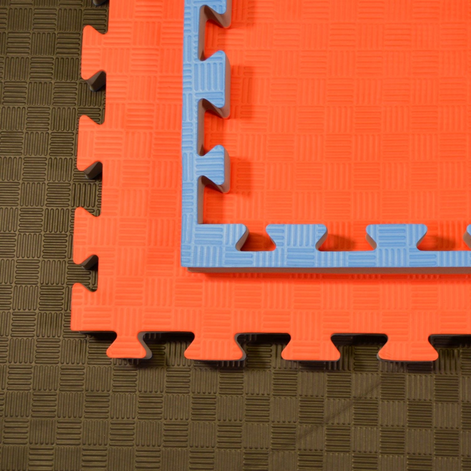 Kampfsportmatten Wendematte rot/ blau 100x100x4cm Kampfsportmatten Wendematte rot/ blau 100x100x4cm