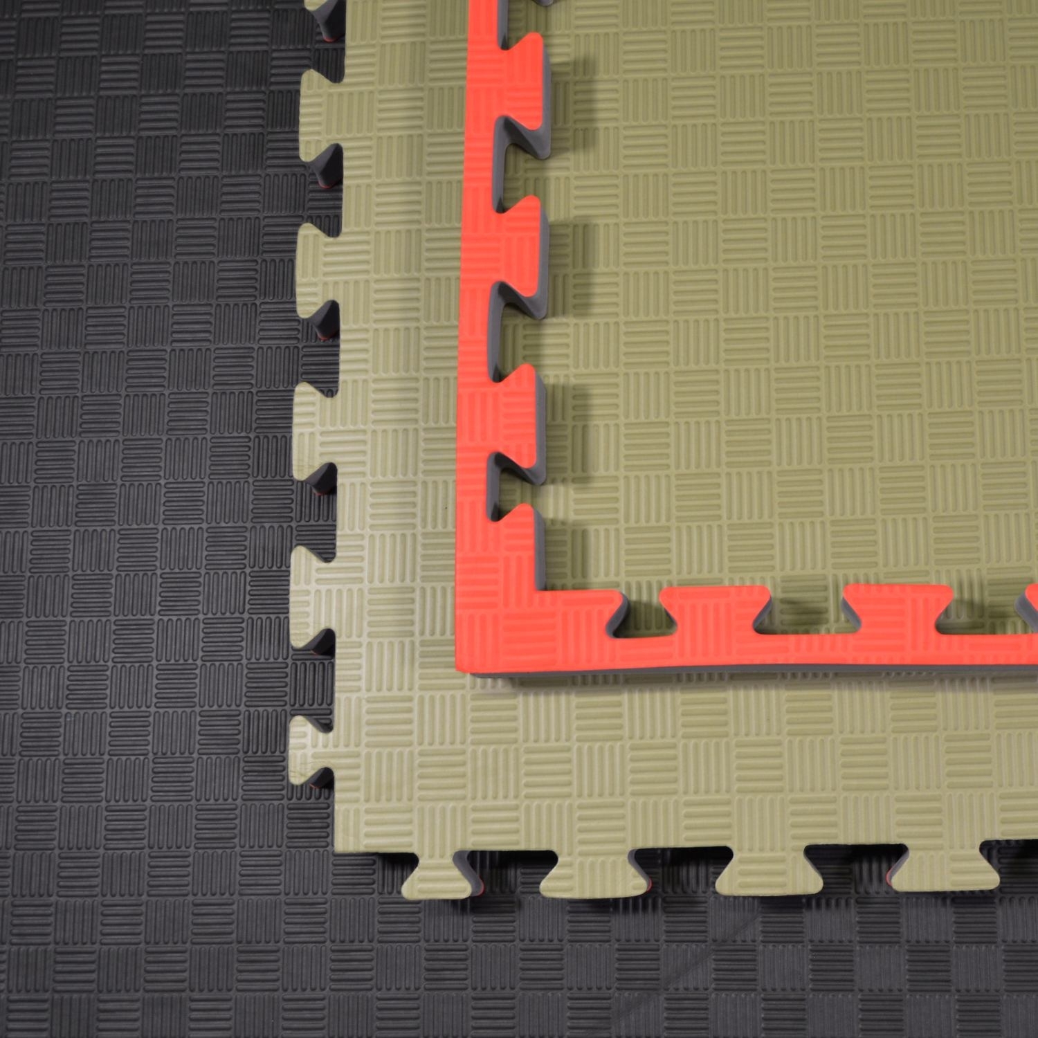 Kampfsportmatten Wendematte rot/ grün 100x100x4cm