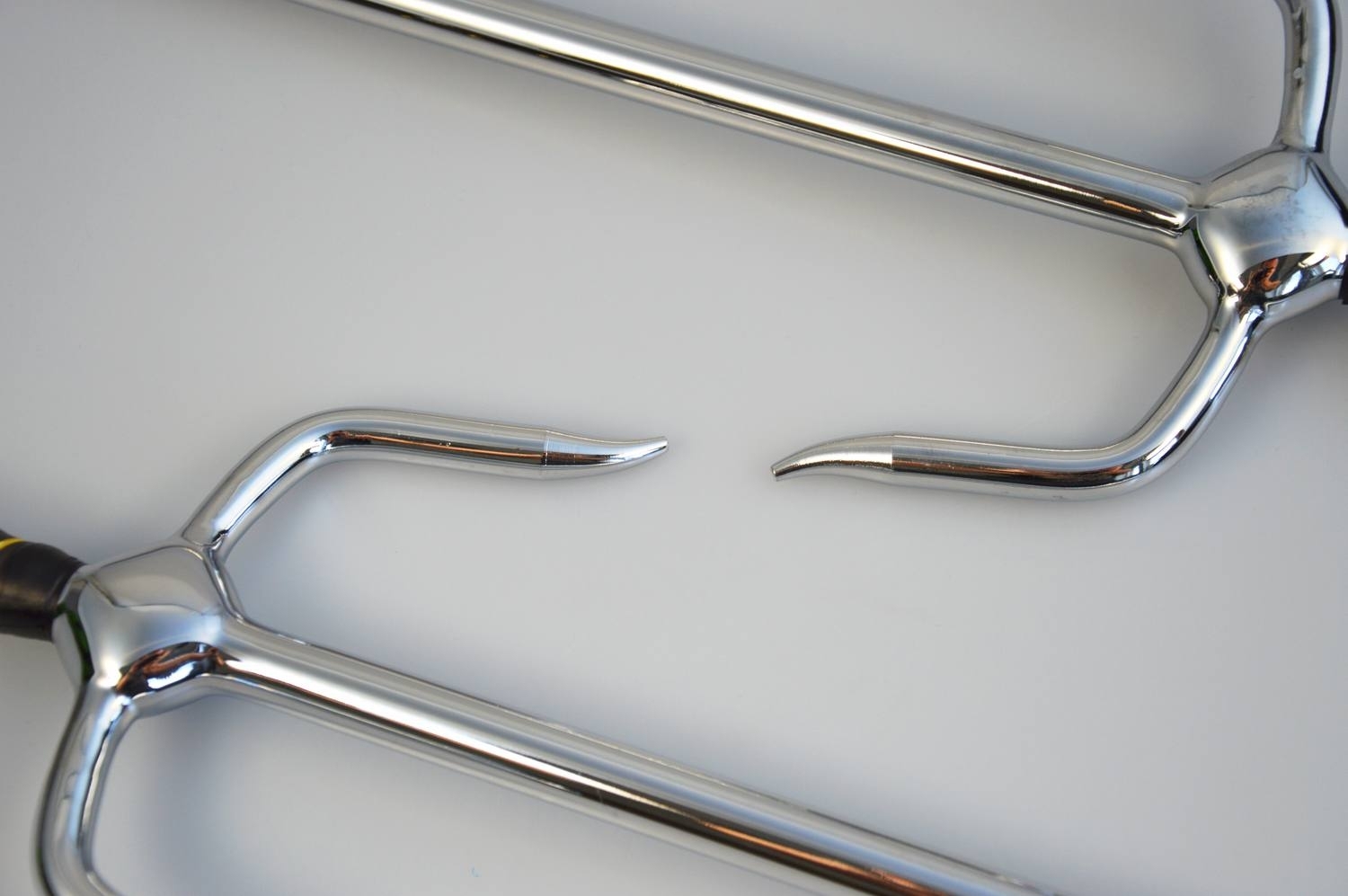 Paar Sai-Gabeln verchromt ca 48.5 cm Paar Sai-Gabeln verchromt ca 48.5 cm