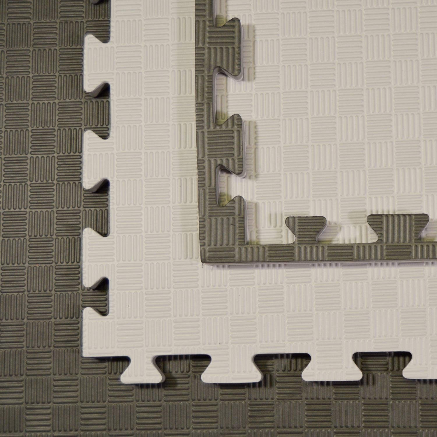 karate matts, black-grey checkered surface, 100x100x2cm