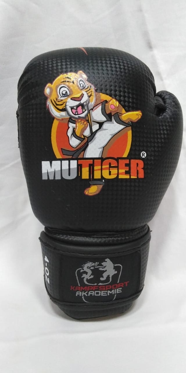Boxhandschuhe "MUTIGER KA" schwarz, PU, 4 oz Boxhandschuhe "MUTIGER KA" schwarz, PU, 4 oz