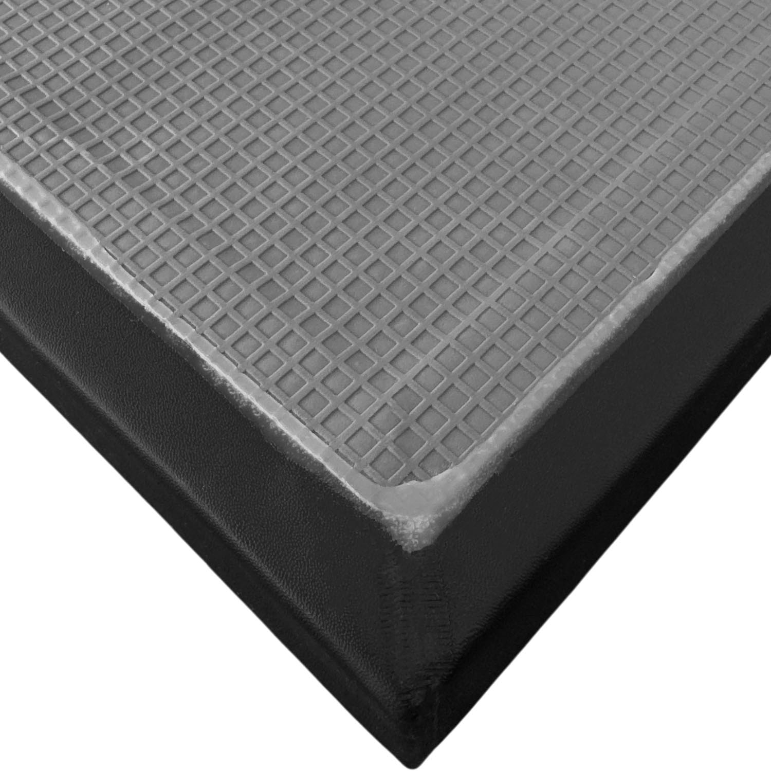 MMA mats, ca 100x100x4cm, RG230, vinyl cover