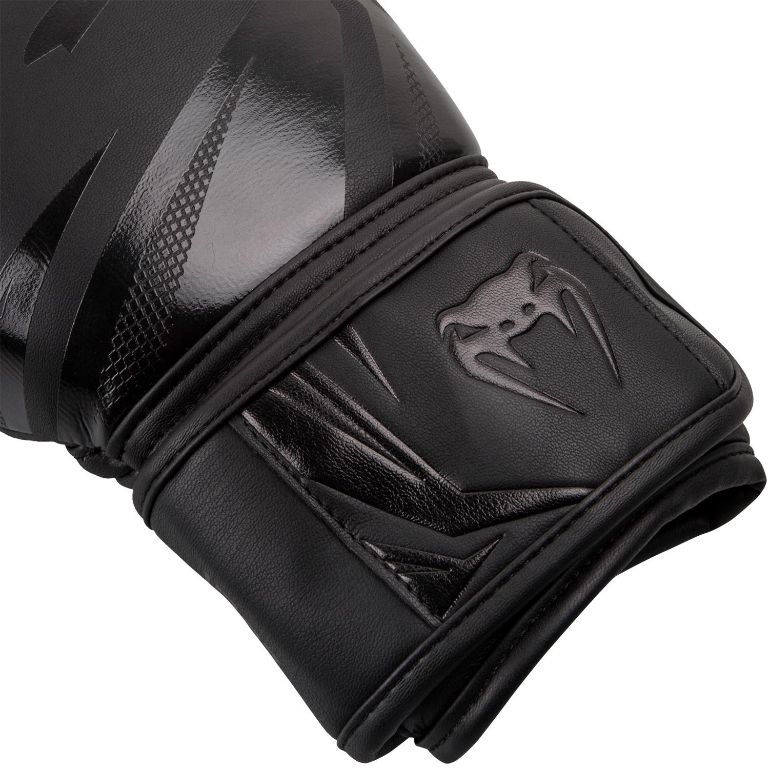 Venum Challenger 3.0 Gloves - Black/Black 12oz