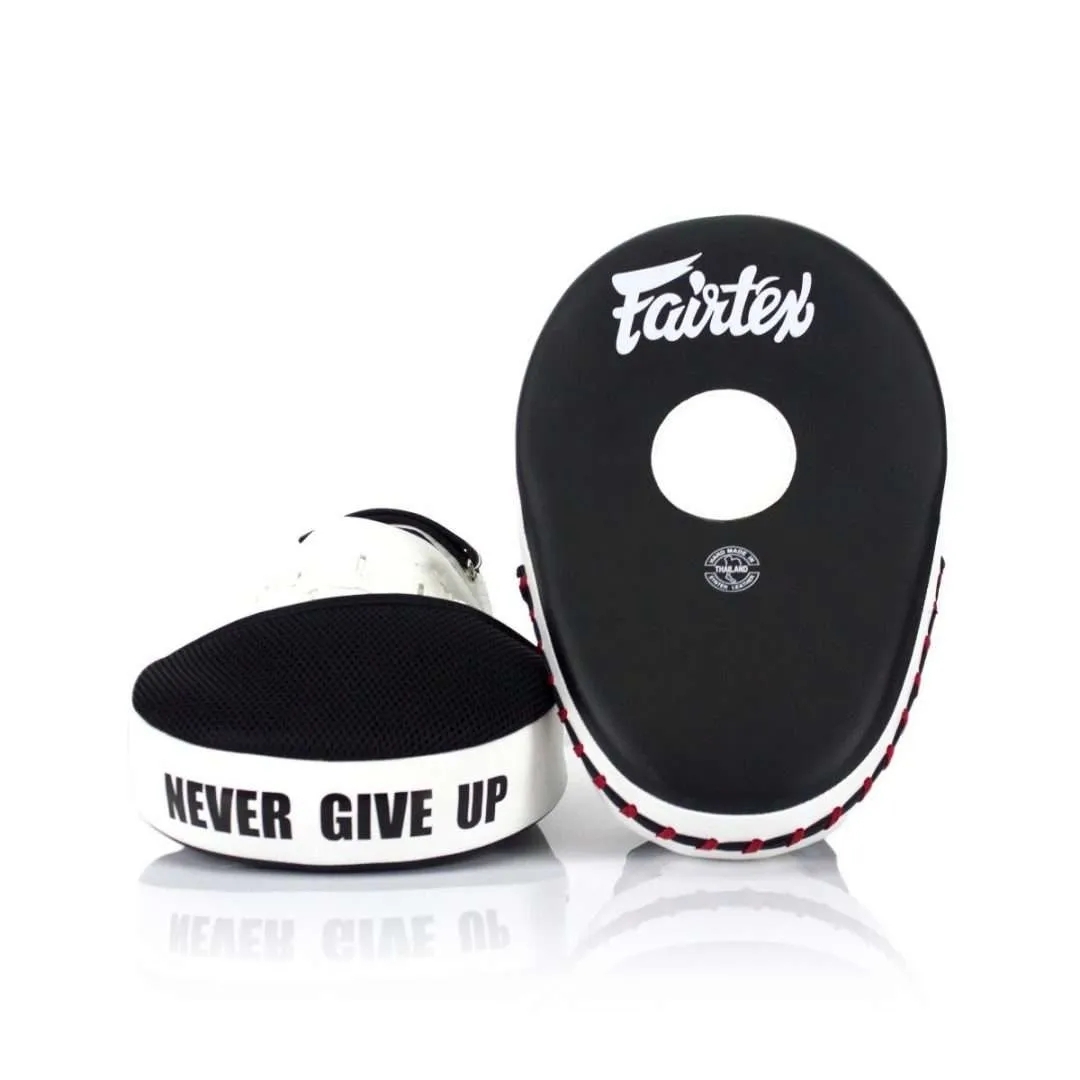 FAIRTEX FMV13 Focus Pads pair, black-white FAIRTEX FMV13 Focus Pads pair, black-white