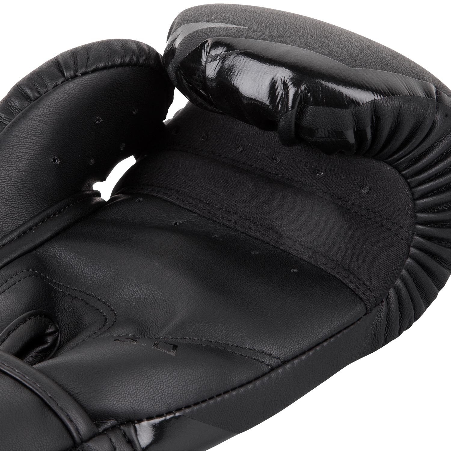Venum Challenger 3.0 Gloves - Black/Black 12oz